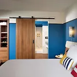 Mercure Centre Port De Plaisance 4*