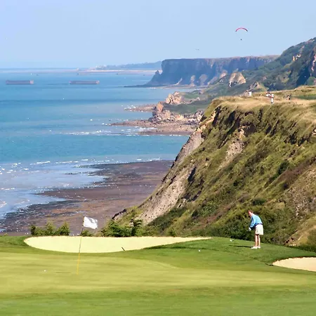 Hotel Mercure Centre Port De Plaisance 4*
