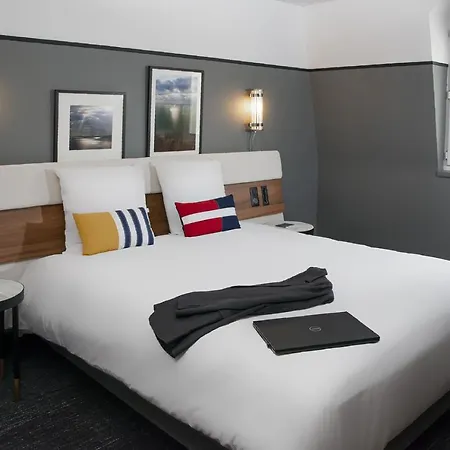 מלון Mercure Centre Port De Plaisance