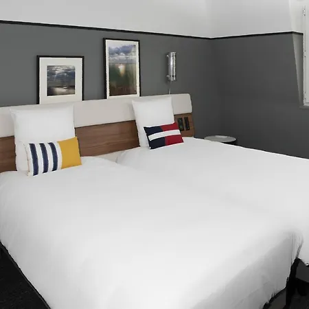 Mercure Centre Port De Plaisance מלון קאין