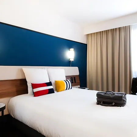 Mercure Centre Port De Plaisance Hotel