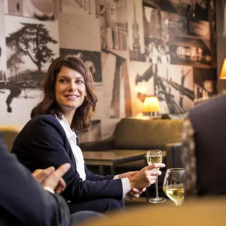 Mercure Centre Port De Plaisance Hotel 4*