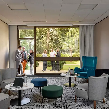 Mercure Centre Port De Plaisance Caen