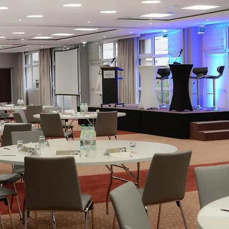 Mercure Centre Port De Plaisance 4* Caen