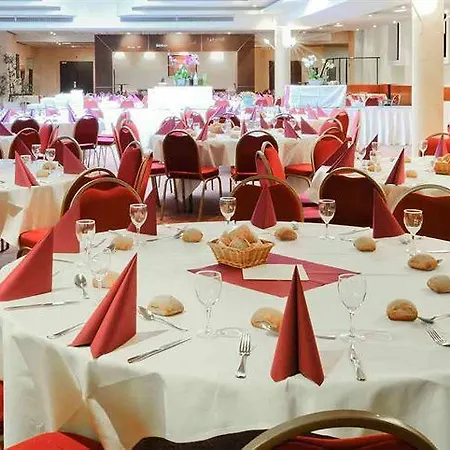 Hotel Mercure Centre Port De Plaisance 4*