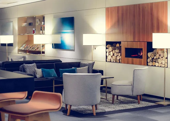 Hotel Mercure Centre Port De Plaisance 4*