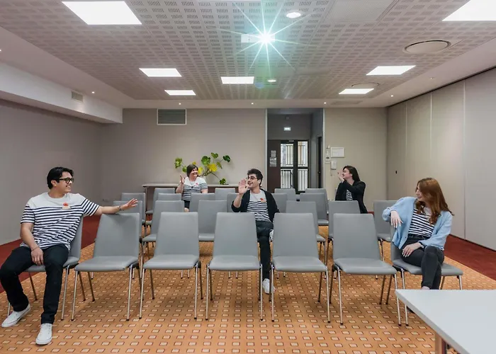 Mercure Centre Port De Plaisance Hotel