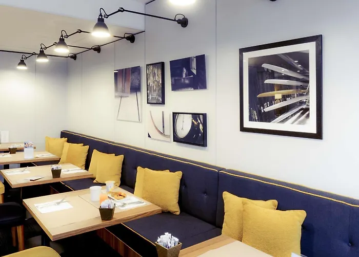 Mercure Centre Port De Plaisance 4* Caen