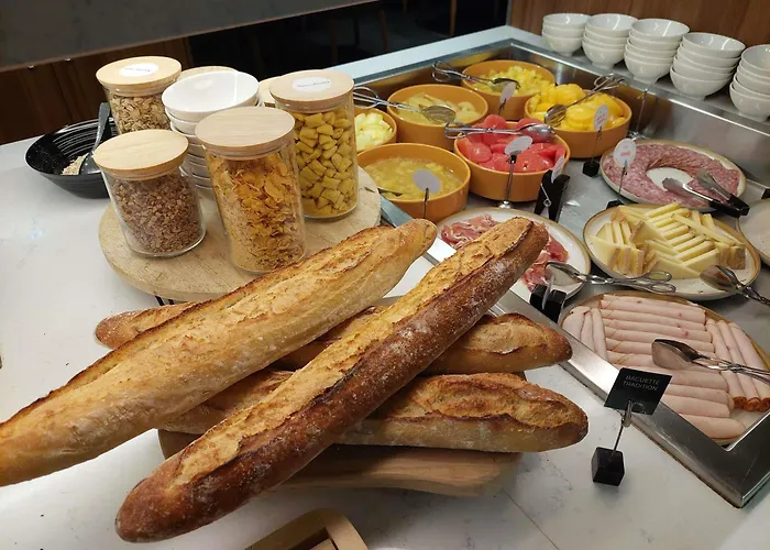 Mercure Centre Port De Plaisance 4* Caen